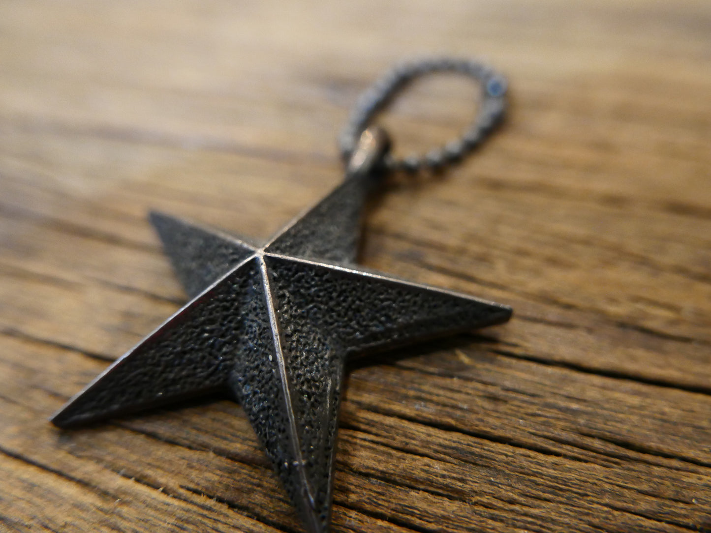 Amp Japan black star key holder