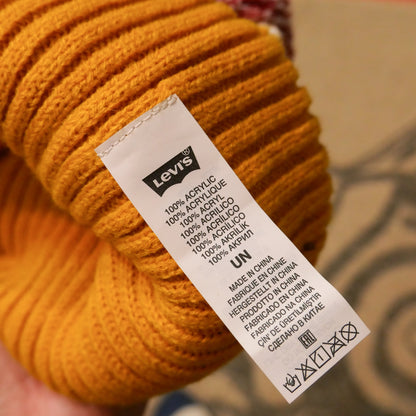 Levi’s logo beannie