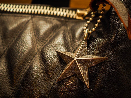 Amp Japan black star key holder
